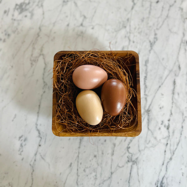 Set of 3 Large Rounded Eggs in Nest (Warm Tones)