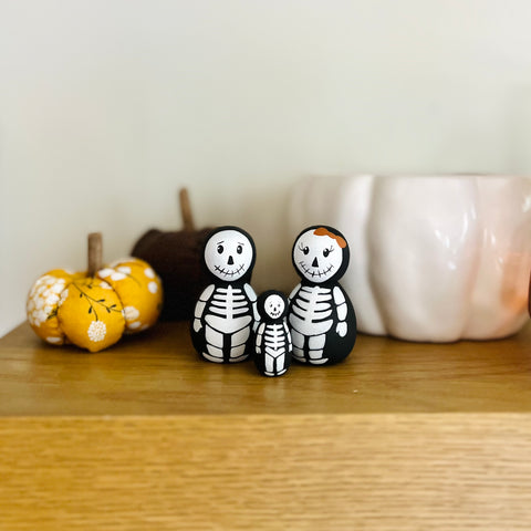 Skeleton Family