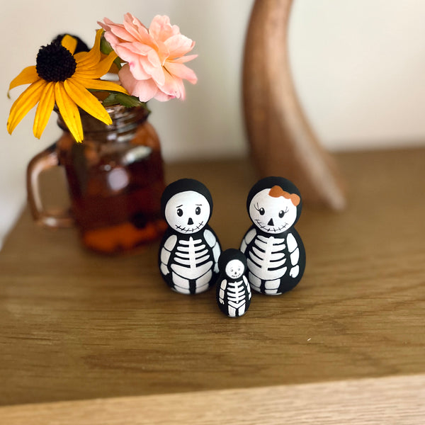 Skeleton Family